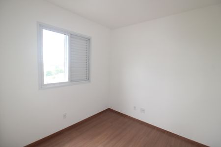 Apartamento à venda com 54m², 2 quartos e 1 vagaQuarto 2