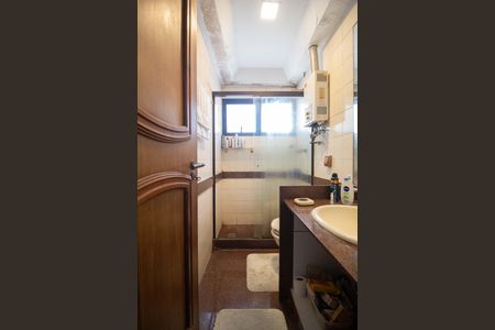 Apartamento para alugar com 150m², 4 quartos e 3 vagas Apartamento para alugar com 150m², 4 quartos e 3 vagasBanheiro social