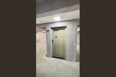Apartamento à venda com 106m², 2 quartos e 2 vagasGaragem