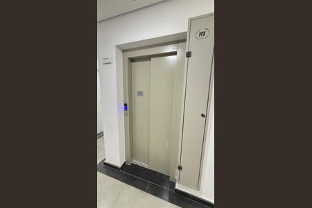 Apartamento à venda com 106m², 2 quartos e 2 vagasElevador