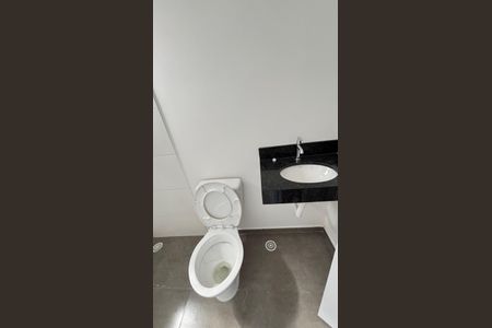 Apartamento à venda com 106m², 2 quartos e 2 vagasBanheiro