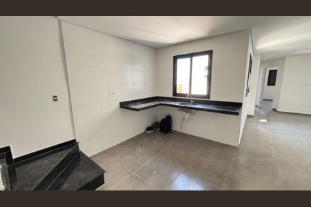Apartamento à venda com 106m², 2 quartos e 2 vagasCozinha