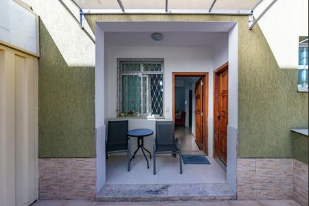 Apartamento à venda com 119m², 3 quartos e 1 vaga Apartamento à venda com 119m², 3 quartos e 1 vagaVaranda