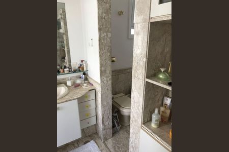 Casa à venda com 436m², 4 quartos e 4 vagas