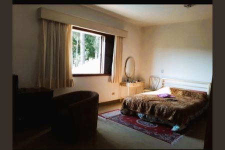 Casa de condomínio à venda com 394m², 4 quartos e 6 vagas