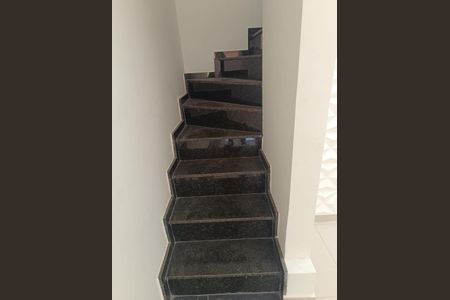 Casa à venda com 90m², 3 quartos e 2 vagas