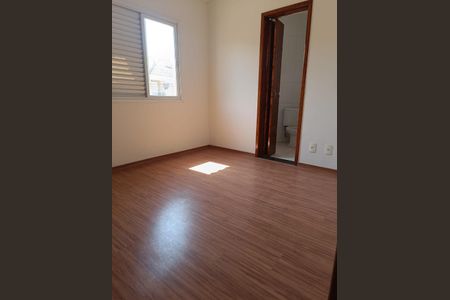 Casa à venda com 90m², 3 quartos e 2 vagas