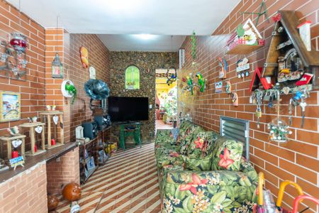 Casa à venda com 200m², 5 quartos e 1 vagaSala de TV