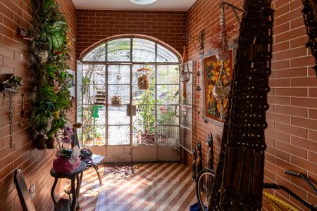 Casa à venda com 200m², 5 quartos e 1 vagaSala de TV