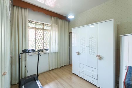 Casa à venda com 200m², 5 quartos e 1 vagaQuarto 3