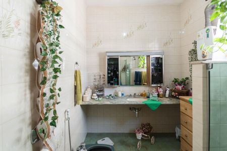 Casa à venda com 200m², 5 quartos e 1 vagaBanheiro 1