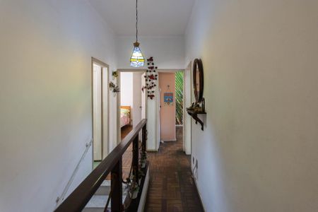 Casa à venda com 200m², 5 quartos e 1 vagaHall segundo andar