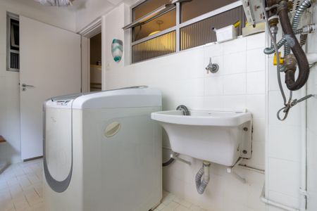 Apartamento à venda com 93m², 2 quartos e 1 vagaÁrea de Serviço