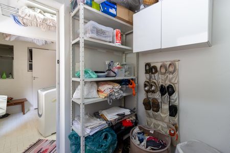 Apartamento à venda com 93m², 2 quartos e 1 vagaÁrea de Serviço