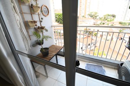 Apartamento à venda com 70m², 3 quartos e 2 vagasSala - Sacada