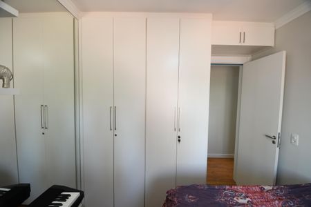 Apartamento à venda com 70m², 3 quartos e 2 vagasQuarto 1 - Armários