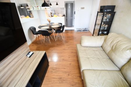 Apartamento à venda com 70m², 3 quartos e 2 vagasSala