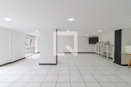 Apartamento à venda com 80m², 2 quartos e 1 vaga Apartamento à venda com 80m², 2 quartos e 1 vagaSalão de Festas