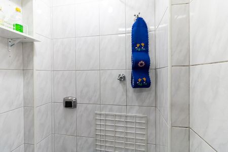 Apartamento à venda com 80m², 2 quartos e 1 vaga Apartamento à venda com 80m², 2 quartos e 1 vagaBanheiro de Serviço