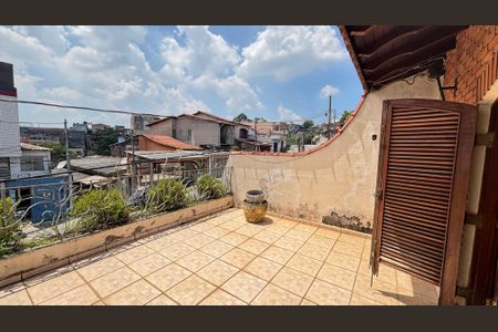 Casa à venda com 221m², 3 quartos e 2 vagas Casa à venda com 221m², 3 quartos e 2 vagasSuite Varanda