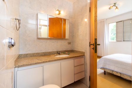 Apartamento à venda com 110m², 3 quartos e 1 vagaBanheiro da Suíte