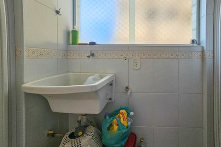 Apartamento para alugar com 96m², 2 quartos e 1 vaga Apartamento para alugar com 96m², 2 quartos e 1 vagaÁrea de serviço