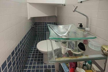 Casa à venda com 68m², 3 quartos e 2 vagas Casa à venda com 68m², 3 quartos e 2 vagasLavabo
