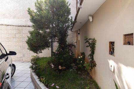 Casa à venda com 239m², 3 quartos e 6 vagas Casa à venda com 239m², 3 quartos e 6 vagasJardim