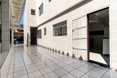 Casa à venda com 239m², 3 quartos e 6 vagas Casa à venda com 239m², 3 quartos e 6 vagasQuintal