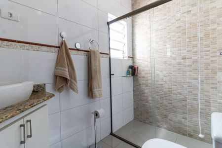 Casa à venda com 239m², 3 quartos e 6 vagas Casa à venda com 239m², 3 quartos e 6 vagasBanheiro da Suíte