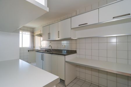 Apartamento à venda com 130m², 4 quartos e 2 vagas Apartamento à venda com 130m², 4 quartos e 2 vagasCozinha