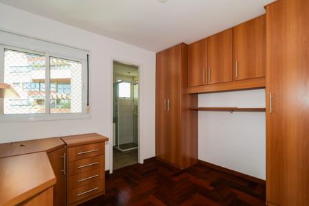 Apartamento à venda com 130m², 4 quartos e 2 vagas Apartamento à venda com 130m², 4 quartos e 2 vagasSuíte 2