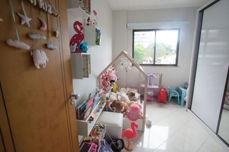 Apartamento à venda com 118m², 4 quartos e 2 vagasQuarto 2