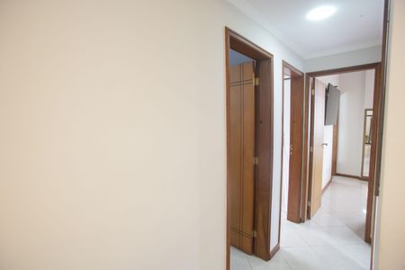 Apartamento à venda com 118m², 4 quartos e 2 vagasCorredor