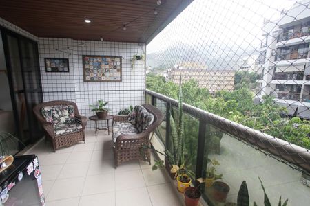 Apartamento à venda com 118m², 4 quartos e 2 vagasVaranda da Sala