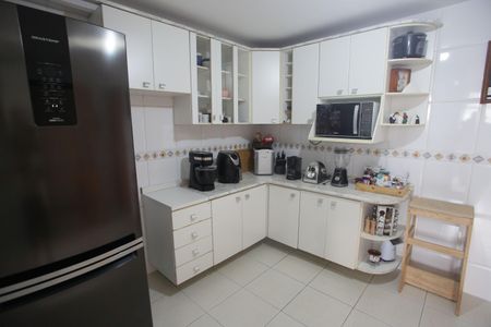 Apartamento à venda com 118m², 4 quartos e 2 vagasCozinha
