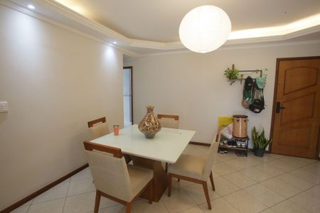 Apartamento à venda com 118m², 4 quartos e 2 vagasSala