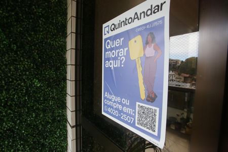 Apartamento à venda com 118m², 4 quartos e 2 vagasPlaquinha