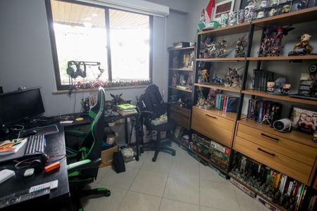 Apartamento à venda com 118m², 4 quartos e 2 vagasQuarto 3