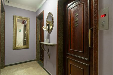 Apartamento à venda com 27m², 1 quarto e sem vaga Apartamento à venda com 27m², 1 quarto e sem vagaÁrea comum - Elevadores