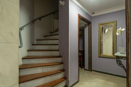 Apartamento à venda com 27m², 1 quarto e sem vaga Apartamento à venda com 27m², 1 quarto e sem vagaÁrea comum - Escada