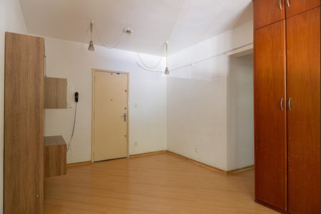 Apartamento à venda com 27m², 1 quarto e sem vaga Apartamento à venda com 27m², 1 quarto e sem vagaSala/Quarto
