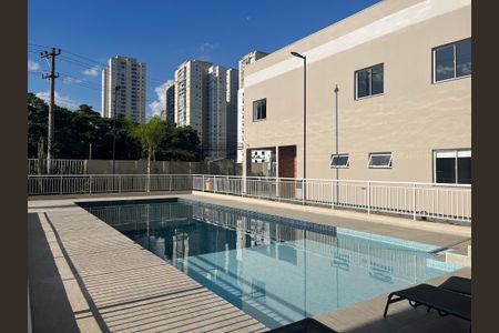 Apartamento à venda com 42m², 2 quartos e sem vagaÁrea comum - Piscina