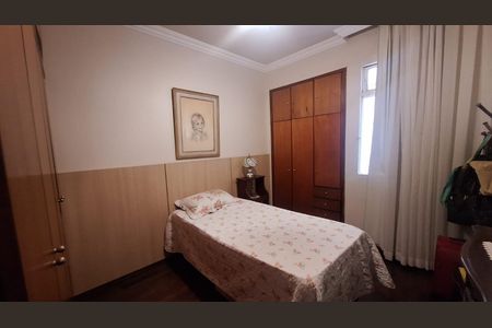 Apartamento à venda com 220m², 4 quartos e 1 vagaQuarto 