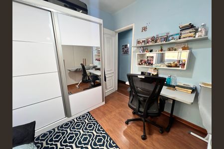 Casa à venda com 360m², 3 quartos e 1 vaga Casa à venda com 360m², 3 quartos e 1 vagaQuarto 01