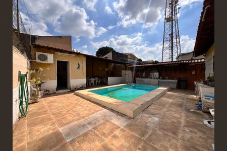 Casa à venda com 360m², 3 quartos e 1 vaga Casa à venda com 360m², 3 quartos e 1 vagaPiscina / Area Gourmet