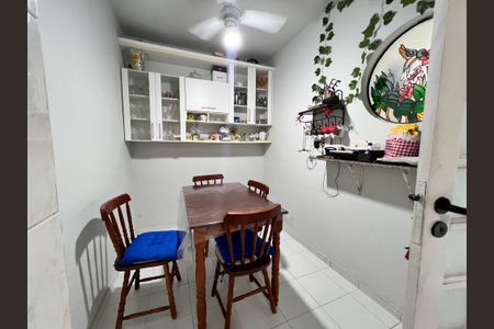 Casa à venda com 360m², 3 quartos e 1 vaga Casa à venda com 360m², 3 quartos e 1 vagaCozinha