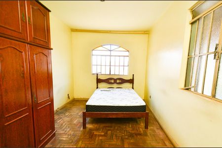 Casa à venda com 300m², 2 quartos e 8 vagasQuarto