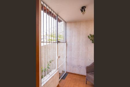 Casa à venda com 157m², 3 quartos e 2 vagas Casa à venda com 157m², 3 quartos e 2 vagasHall de Entrada