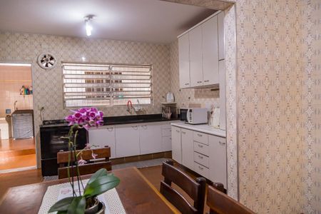 Casa à venda com 157m², 3 quartos e 2 vagas Casa à venda com 157m², 3 quartos e 2 vagasCozinha